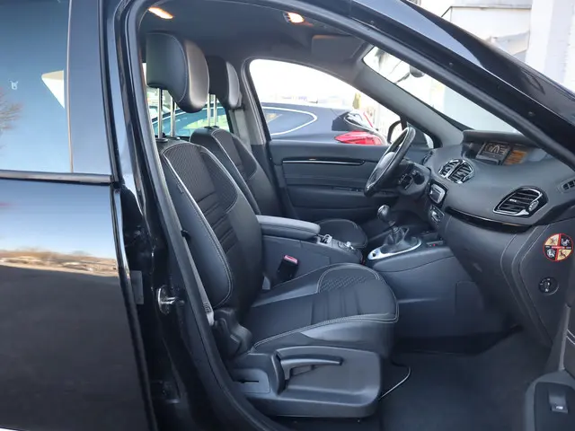 Renault Scénic 1.2 TCe 130 PK Bose 2014 Benzine 7