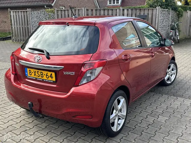 Toyota Yaris 1.3 VVT-i Dynamic / Garantie ! 2012 Benzine 30