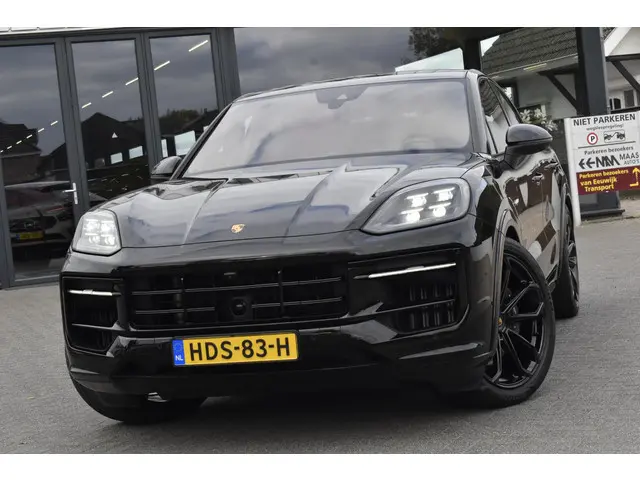 Porsche Cayenne 3.0 E-Hybrid 2024 Hybride Benzine 4