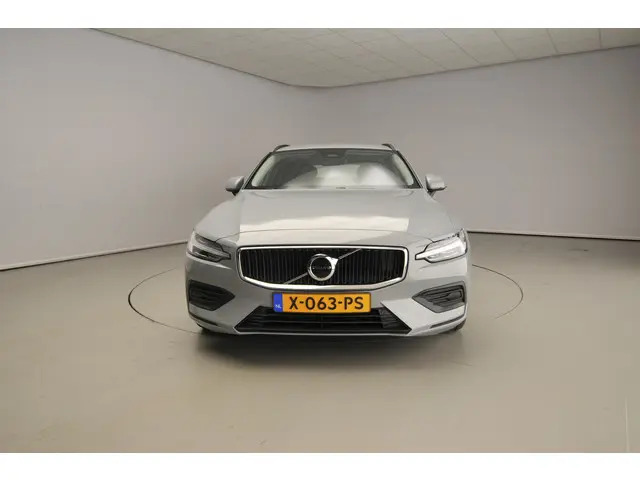 Volvo V60 2.0 B3 Essential Edition 2024 Benzine 5