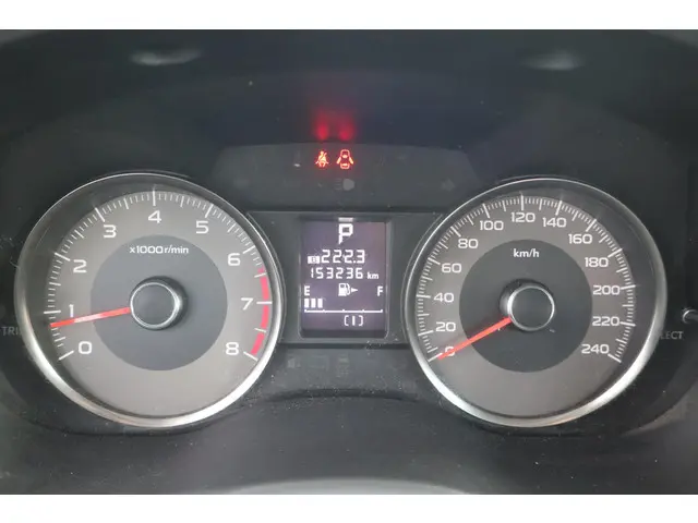 Subaru Forester 2.0 Executive 2013 Benzine 35