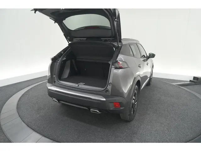 Peugeot 2008 PureTech 130 EAT8 Allure 2023 Benzine 65