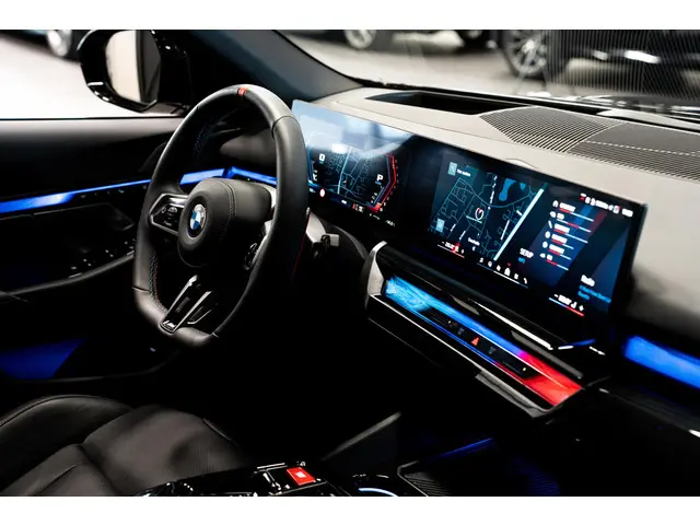 BMW M5 5-serie Touring 2025 Hybride Benzine 30