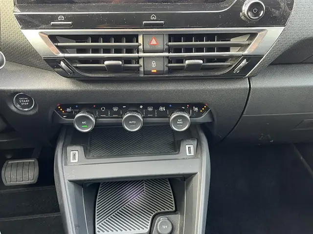 Citroën ë-C4 Shine 50 kWh 2022 Elektrisch 30