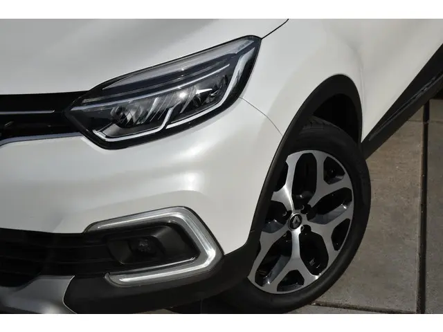 Renault Captur TCe 150 EDC Intens 2018 Benzine 4