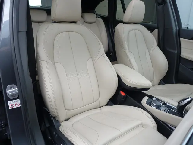 BMW X1 sDrive20i M Sport Aut- 2019 Benzine 3