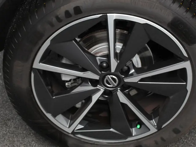 Nissan QASHQAI 1.3 MHEV Design Acenta 2022 Benzine 2