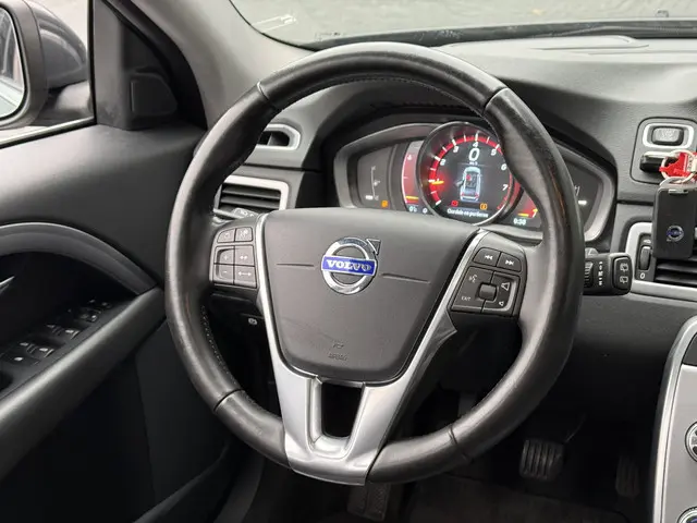 Volvo V70 2.0 T4 Inscription Edition 2015 Benzine 9