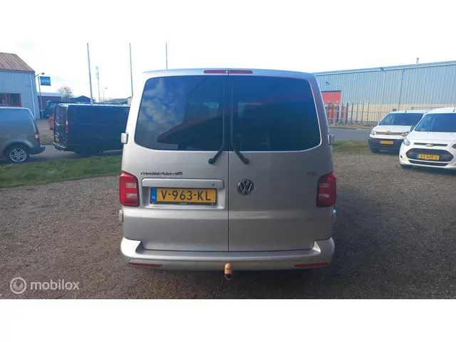 Volkswagen Transporter 2.0 TDI L2H1 DC 2018 Diesel 5