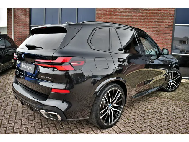 BMW X5 xDrive50e M-Sport 2023 Hybride Benzine 86