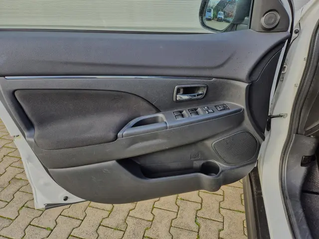 Mitsubishi ASX 1.6 Cleartec Connect 2018 Benzine 26