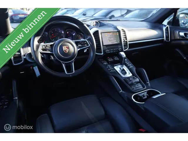 Porsche Cayenne 3.6 S 2015 Benzine 22