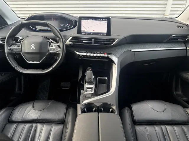 Peugeot 3008 1.2 PureTech Allure 2019 Benzine 22