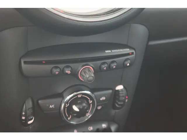 MINI One Mini 1.6 Business Line 2012 Benzine 25