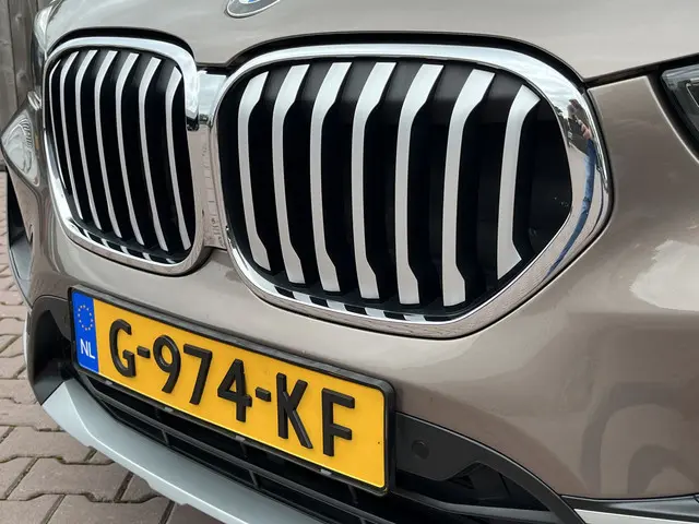 BMW X1 sDrive20i 192PK VDL Nedcar Edition 2019 Benzine 44