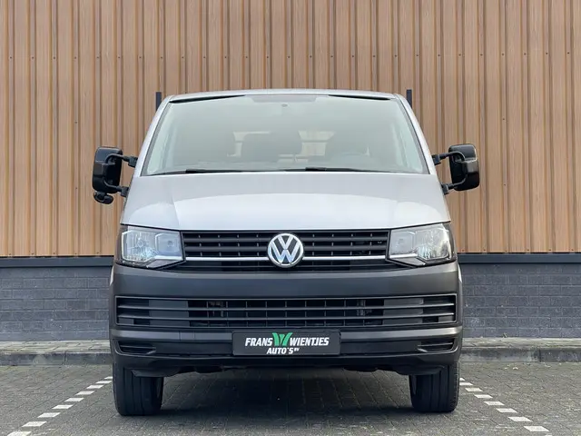 Volkswagen Transporter 2.0 TDI L2H1 DC 2017 Diesel 2