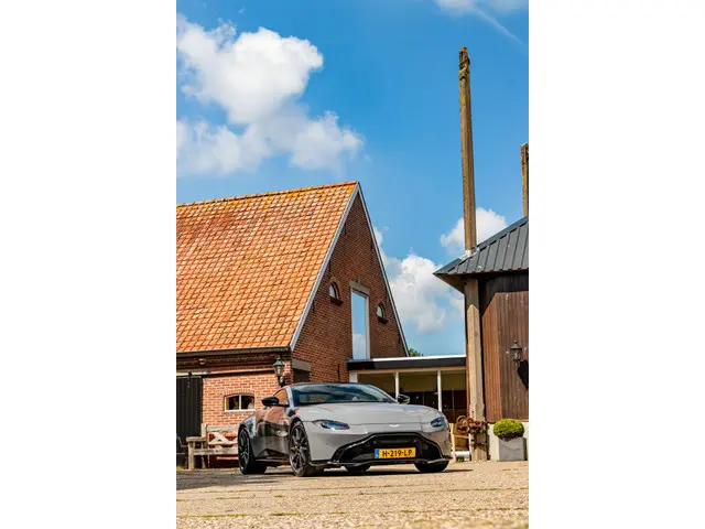 Aston Martin V8 Vantage 4.0 2018 Benzine 103