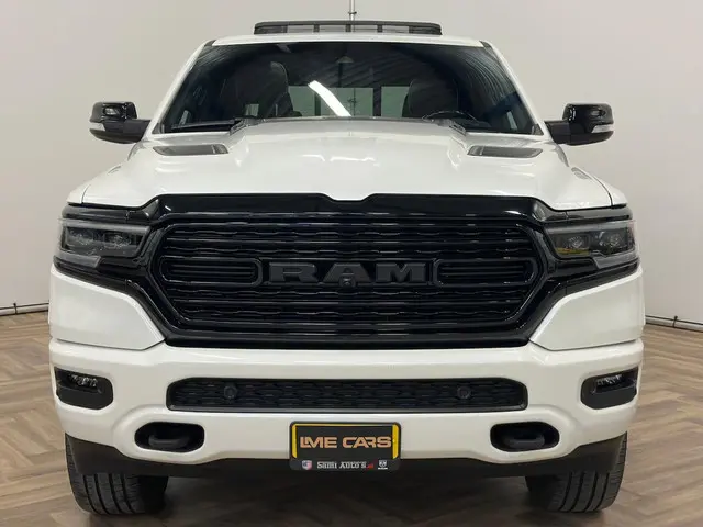 Dodge Ram 1500 5.7 V8 4x4 Crew Cab Limited 2022 Benzine 3