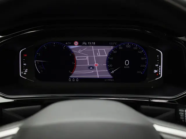 Volkswagen T-Roc 1.0TSI/110PK Style DSG 2022 Benzine 16