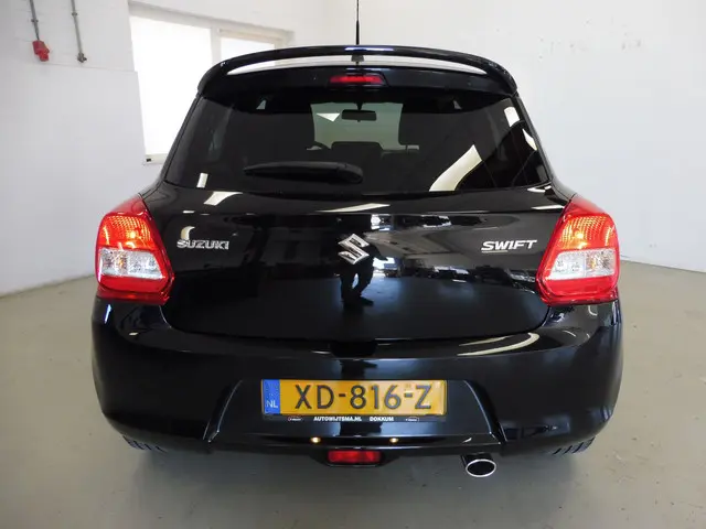 Suzuki Swift 1.2 Select 2018 Benzine 10