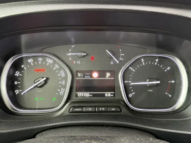 Toyota ProAce Worker 2.0 D-4D Professional 2018 Diesel 6