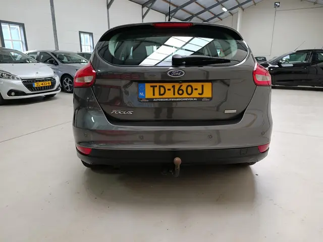 Ford Focus 1.0 Trend 2017 Benzine 4