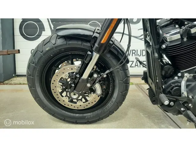 Harley-Davidson FXFBS 114 Softail Fat Bob 2021 Benzine 9