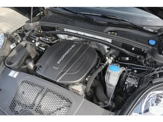 Porsche Macan 2.0 T 252pk 2018 Benzine 38