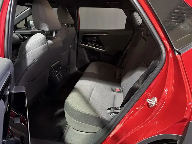 Toyota bZ4X Active 71 kWh 2024 Elektrisch 28