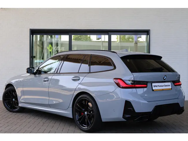 BMW 3 Serie Touring M340i xDrive 2024 Benzine 2