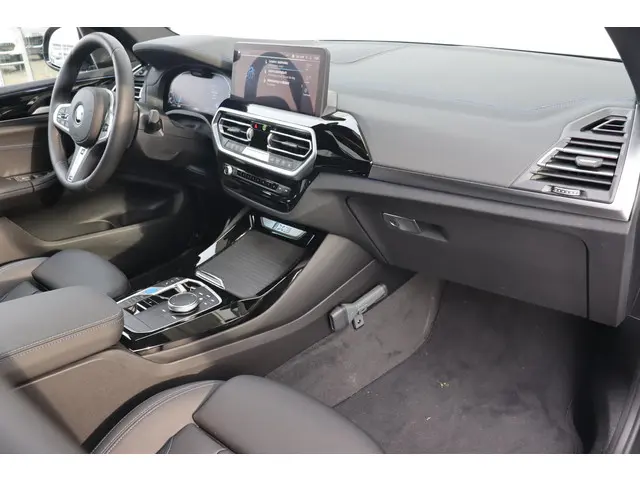 BMW iX3 High Executive Edition 80 kWh 2025 Elektrisch 10