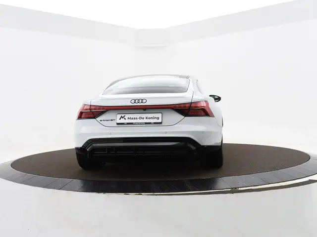 Audi e-tron GT 476 PK 2023 Elektrisch 8