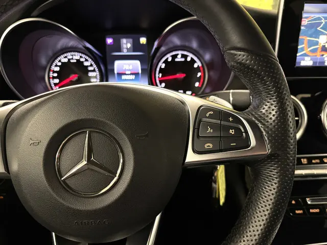 Mercedes-Benz GLC 250 4MATIC Prestige 2016 Benzine 24
