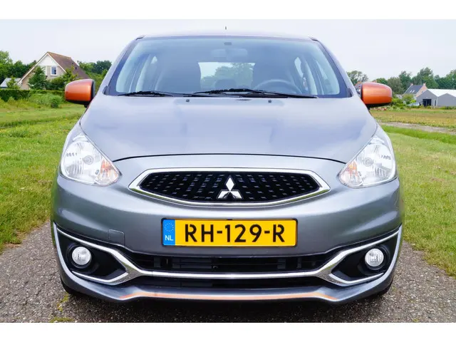 Mitsubishi Space Star 1.0 Cool+ 2017 Benzine 6