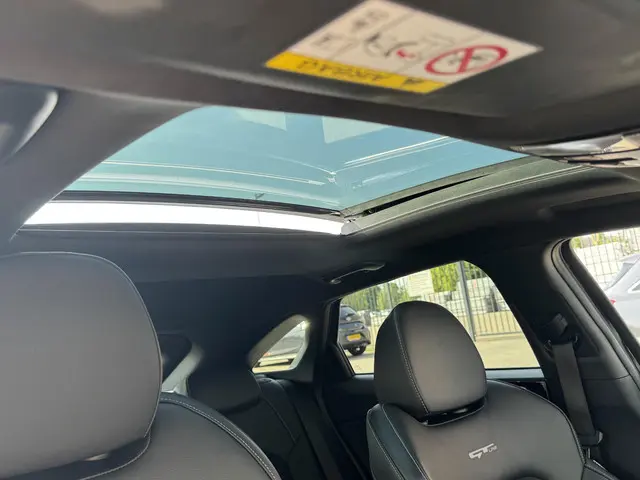 Kia ProCeed 1.5 T-GDI GT-LINE 2023 Benzine 28