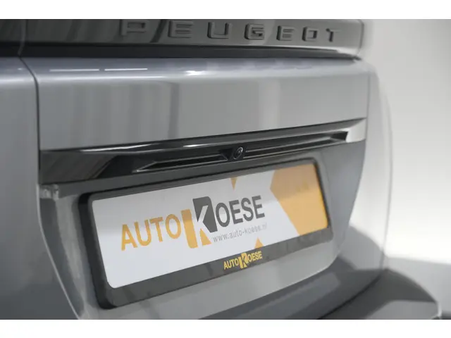 Peugeot 2008 PureTech 100 Allure 2024 Benzine 4