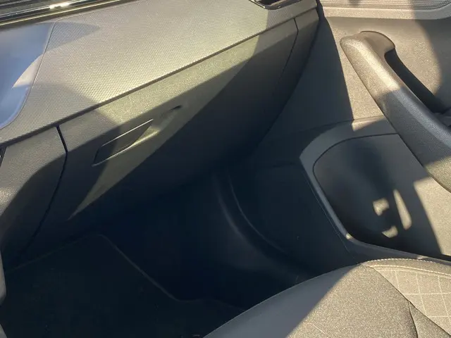 Škoda Kamiq 1.0 TSI Ambition Trekhaak 2021 Benzine 17