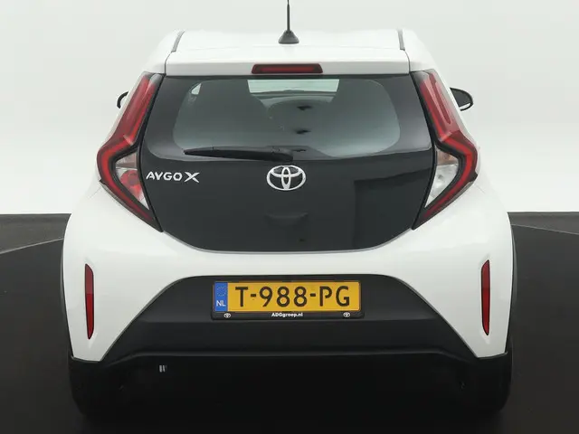 Toyota Aygo X 1.0 VVT-i MT Play 2023 Benzine