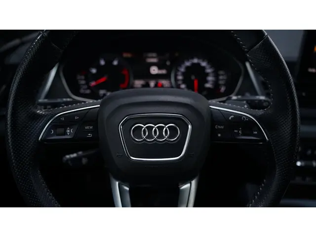 Audi Q5 35 TDI quattro S edition 2020 Diesel 15