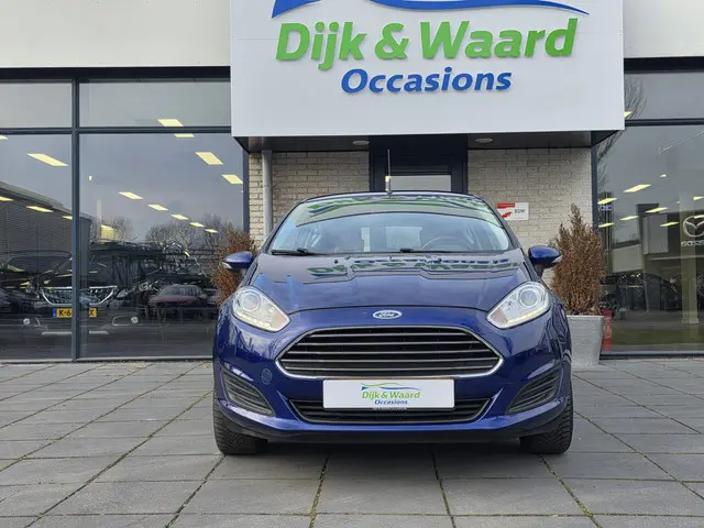 Ford Fiesta 1.25 | Trekhaak| Airco | 2015 Benzine 18