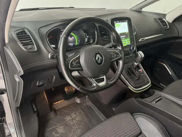 Renault Scénic 1.3 TCe Bose 2018 Benzine 26