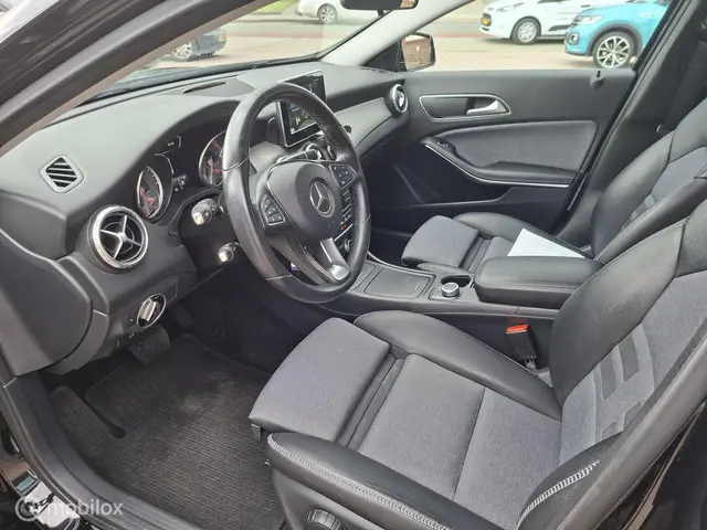 Mercedes-Benz GLA 180 Ambition 2017 Benzine 9