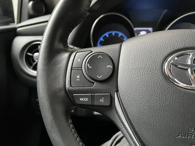 Toyota Auris 1.2T Dynamic 1300kg trekgewicht 2019 Benzine 25