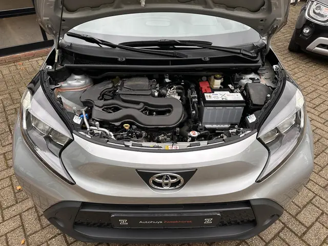 Toyota Aygo X 1.0 VVT-i S-CVT Play 2023 Benzine 12