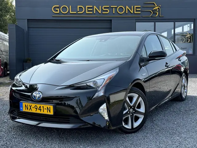 Toyota Prius 1.8 Dynamic 2017 Hybride Benzine