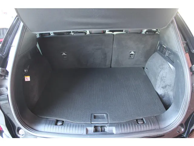 Ford Kuga 2.5 PHEV ST-Line X 2020 Hybride Benzine 34