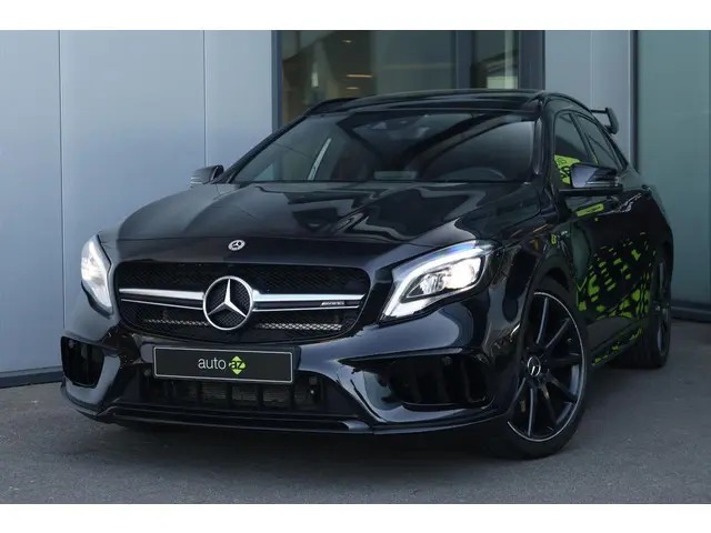 Mercedes-Benz GLA AMG 45 4MATIC 2018 Benzine 38