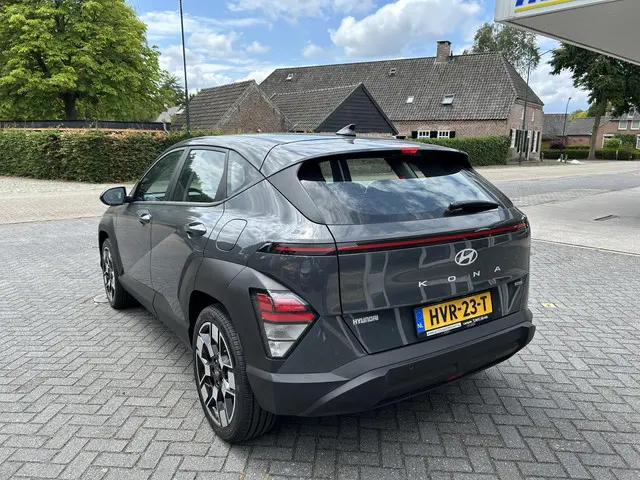 Hyundai Kona 1.6 GDI HEV Comfort 2024 Hybride Benzine 7