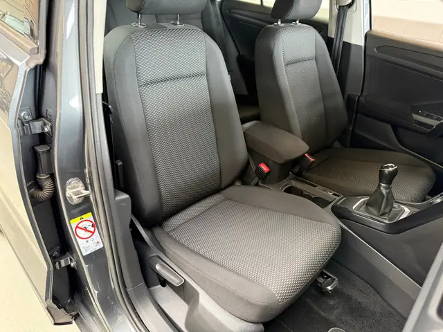 Volkswagen T-Roc 1.0 TSI Trekhaak PDC 2018 Benzine 13
