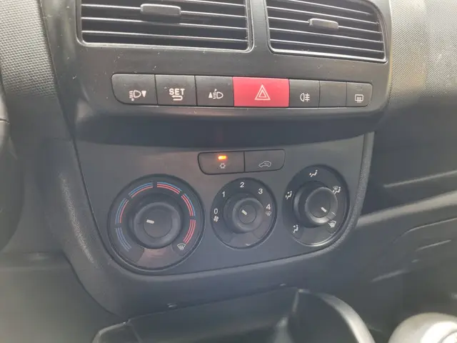 Opel Combo 1.6 CDTi L1H1 Edition 2016 Diesel 17